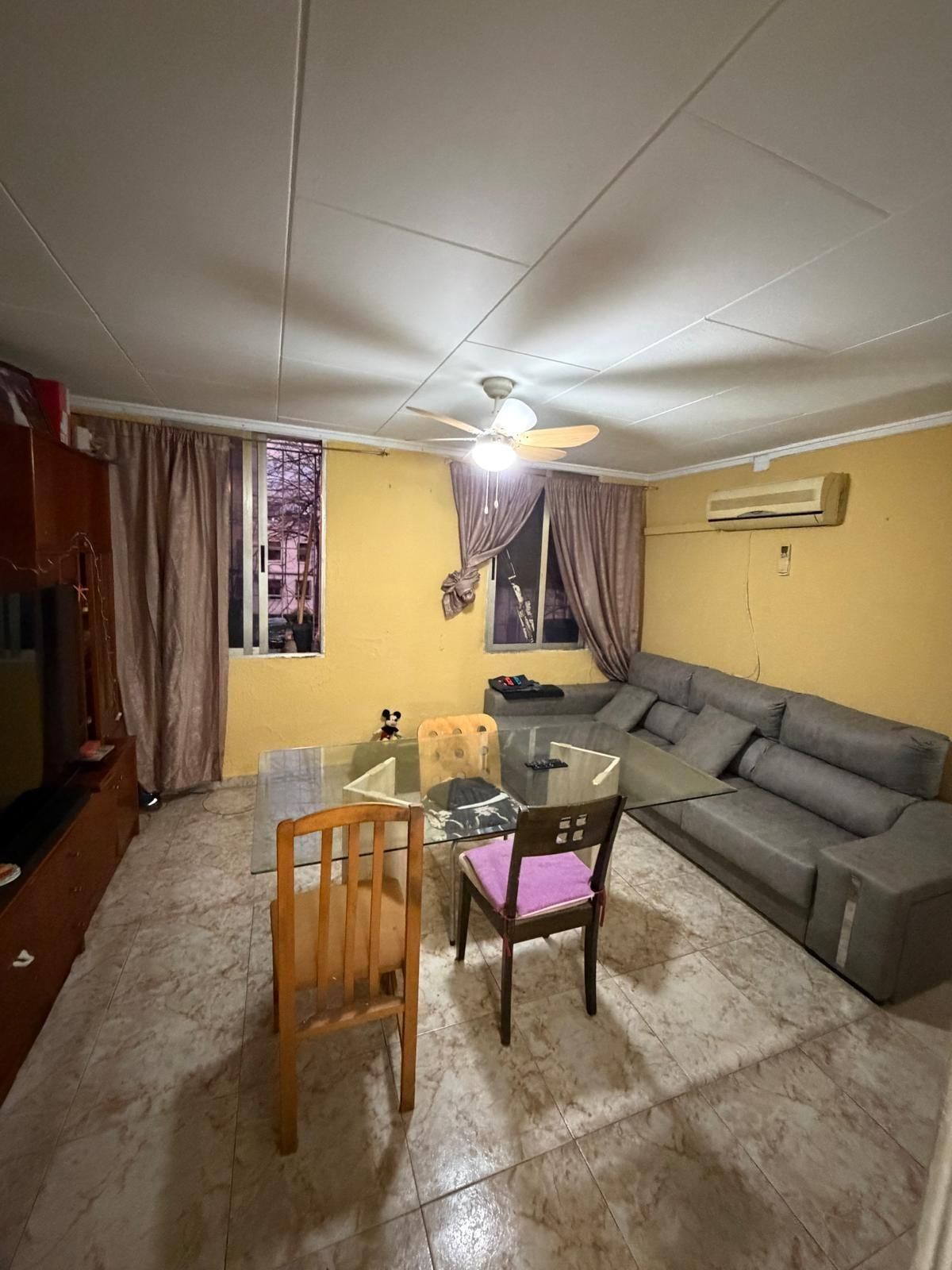 Living room of Flat for sale in  Valencia Capital  with Air Conditioner and Furnished