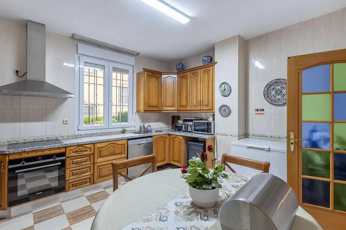Chalet con terraza en venta en Calle del Sauce 19, imagen 11