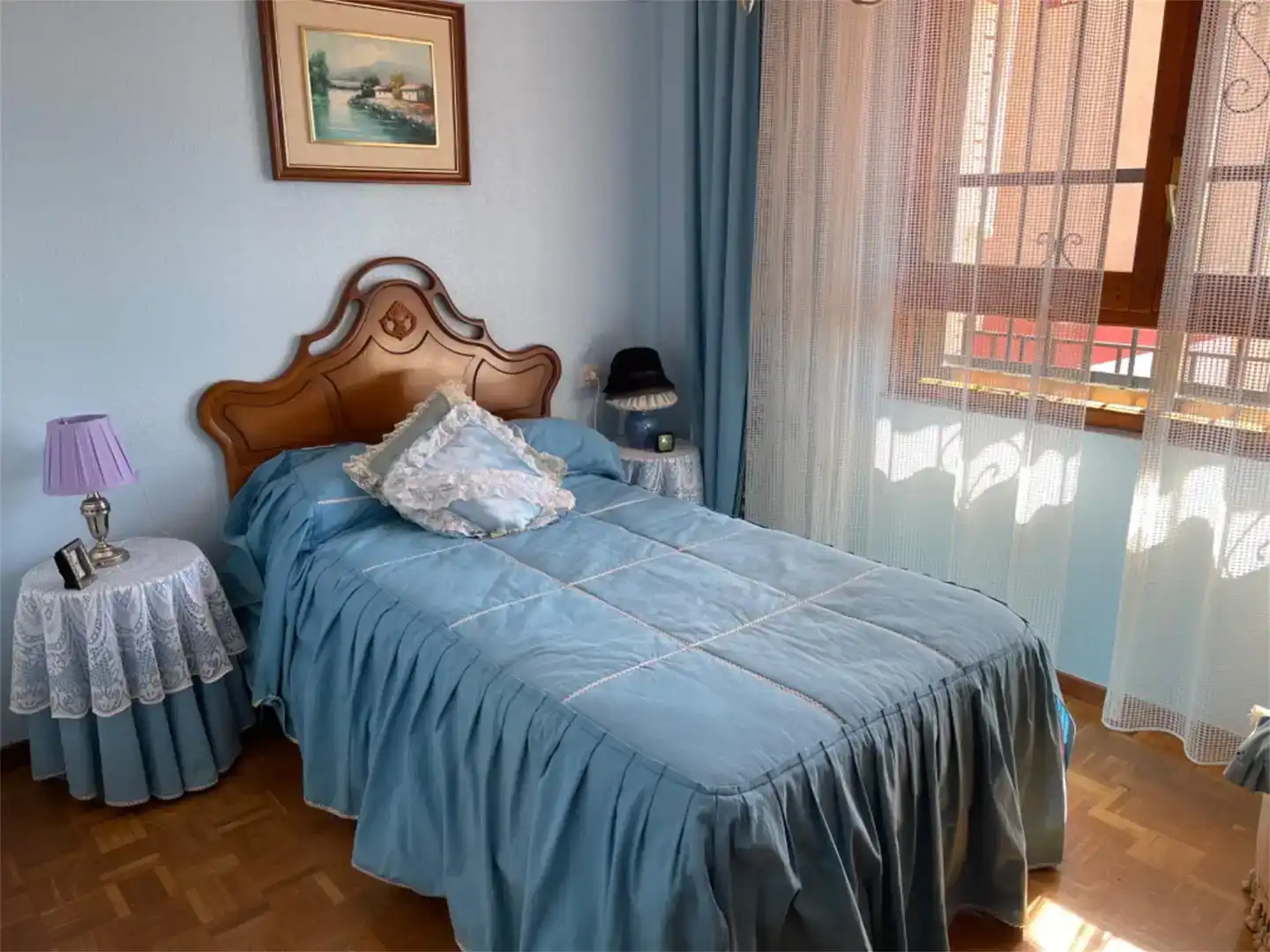 Habitación de Casa o chalet en venta en Benavente con Jardín privado, Parquet y Trastero