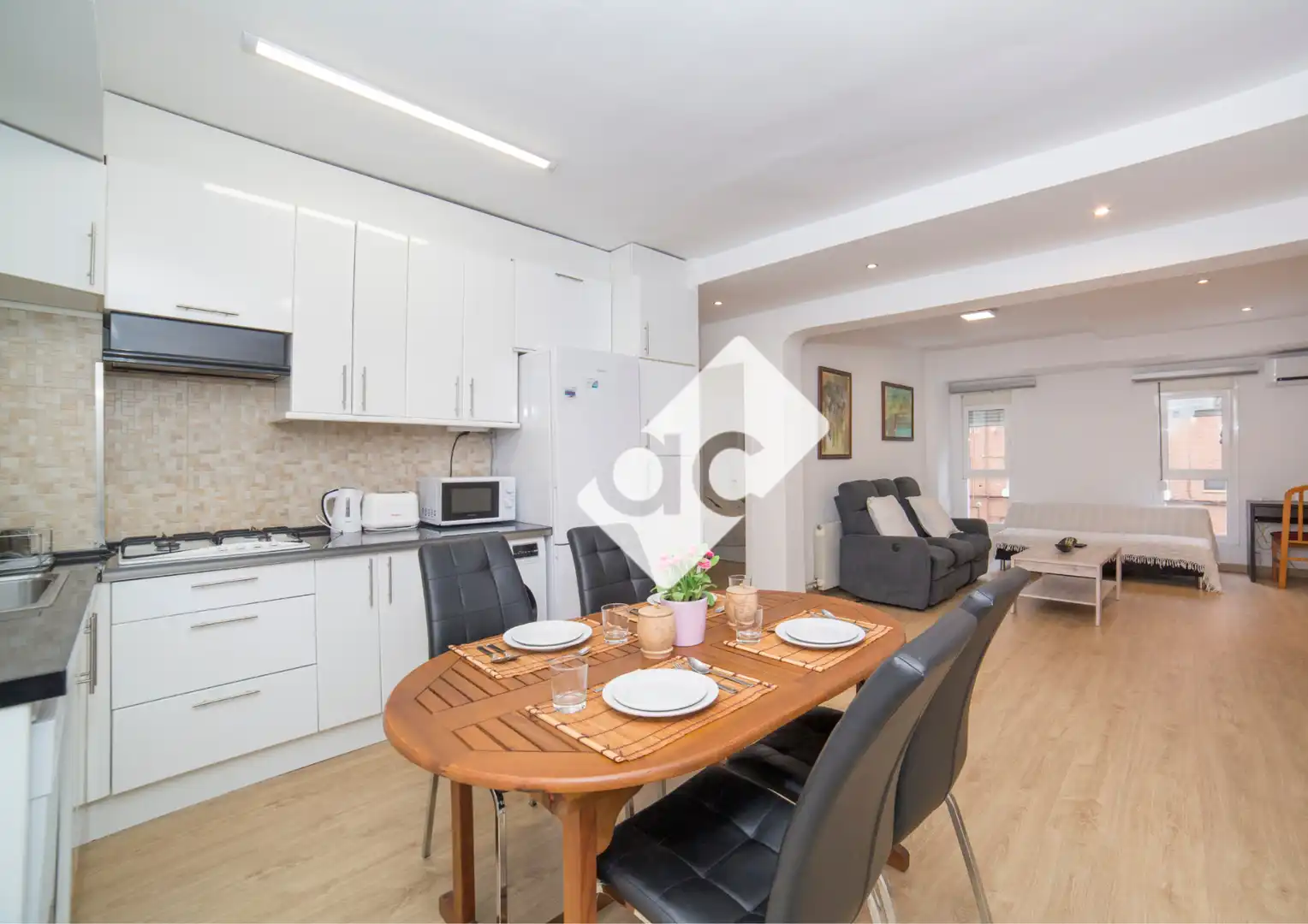 Cocina de Piso de alquiler en Valencia con Aire acondicionado, Calefacción y Amueblado