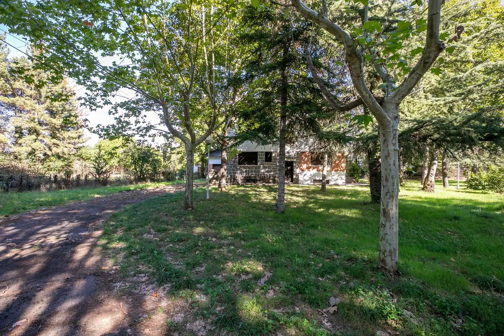 Country house zum Verkauf in Sabiñánigo mit Heizung, Privatgarten und Terrasse