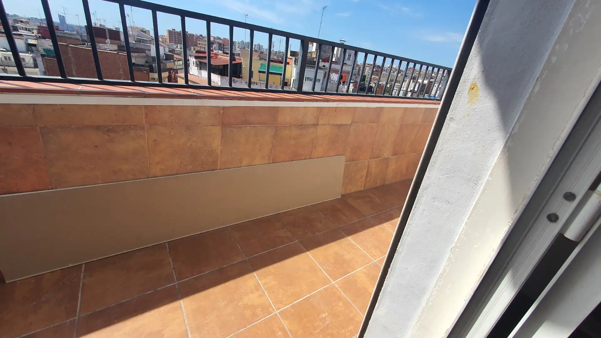 Terraza de Ático en venta en L'Hospitalet de Llobregat con Aire acondicionado, Calefacción y Terraza