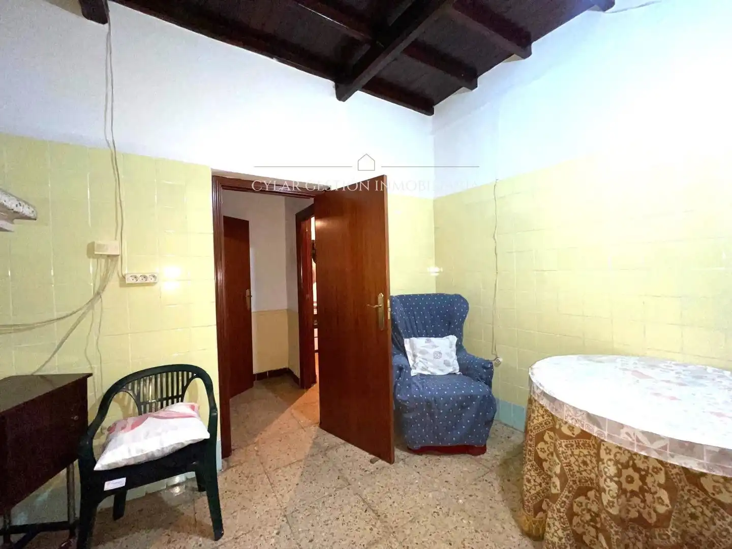 Casa o xalet en venda en San Pedro de Rozados amb Calefacció, Traster i Moblat
