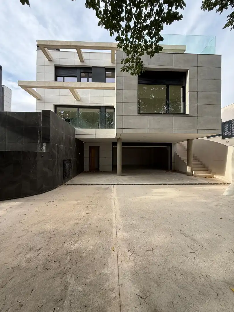 Detached house with pool for sale in Casco Antiguo, imagen 27