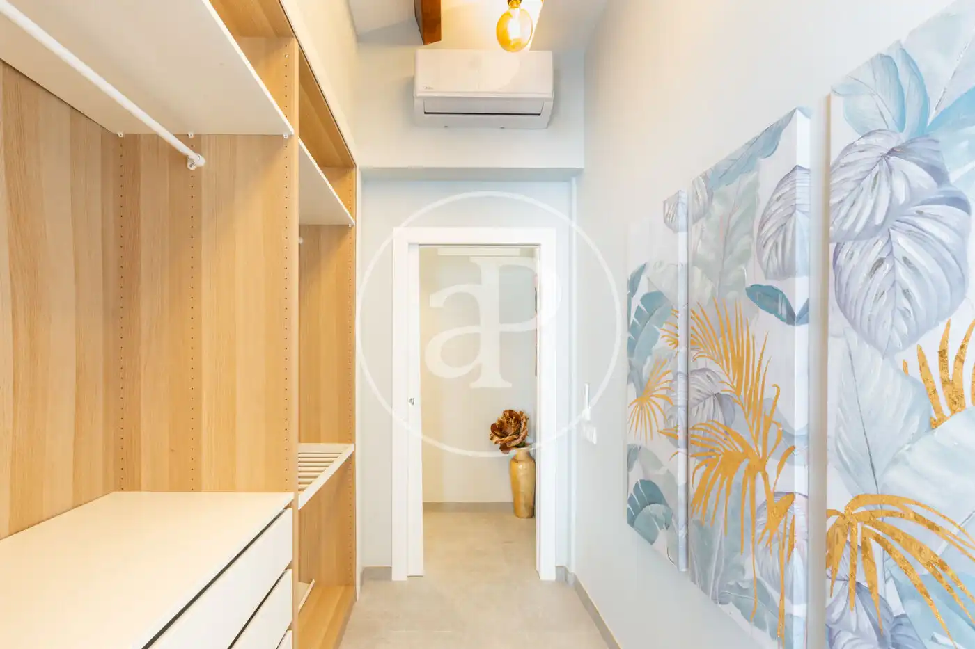 Maisonette zum Verkauf in Valencia mit Klimaanlage, Heizung und Privatgarten