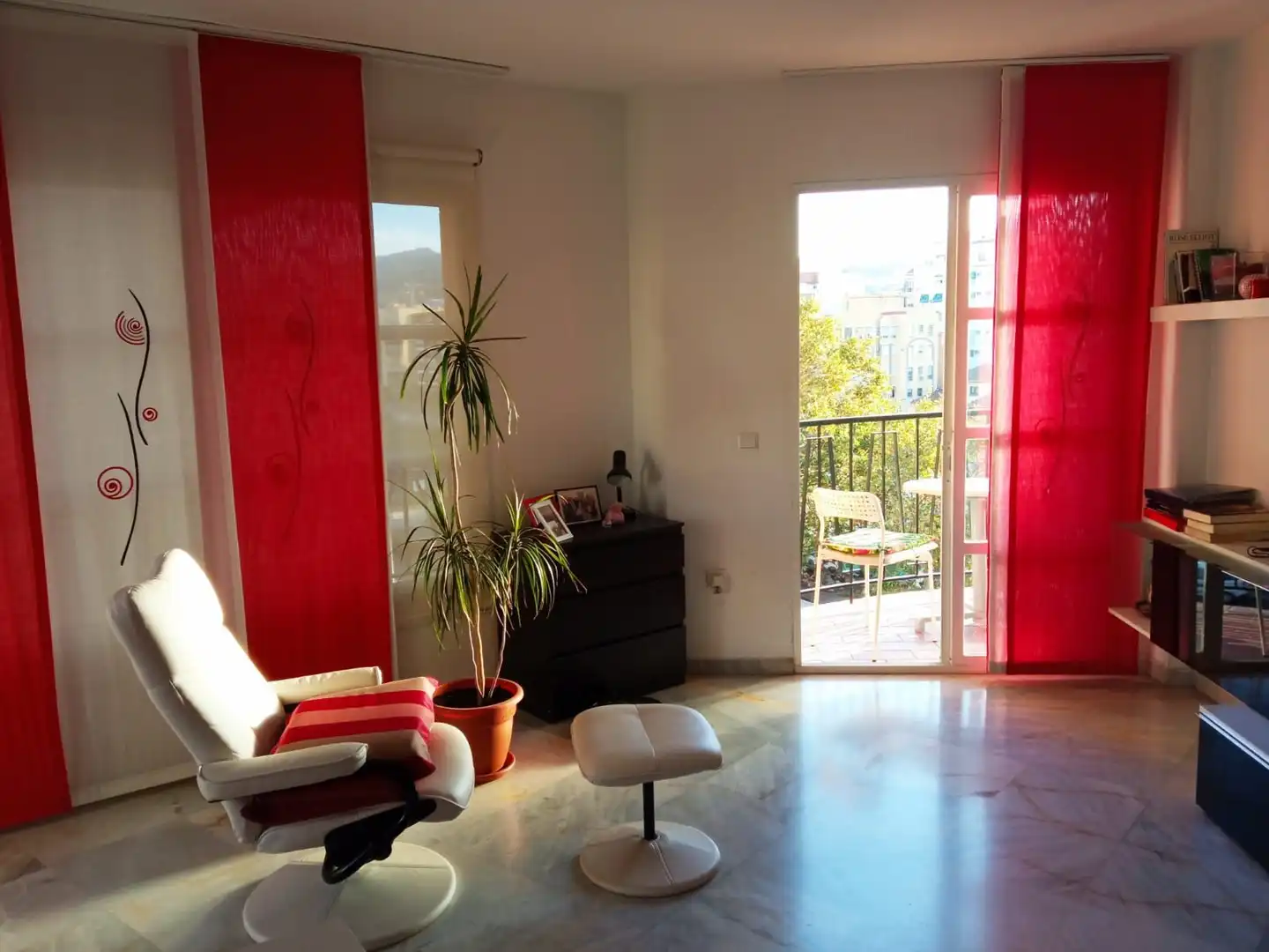 Estudio de alquiler en Calle Luchana, La Trinidad