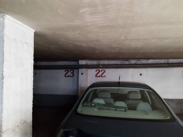 Garaje en Venta en Avenida del General Pereyra en Requena