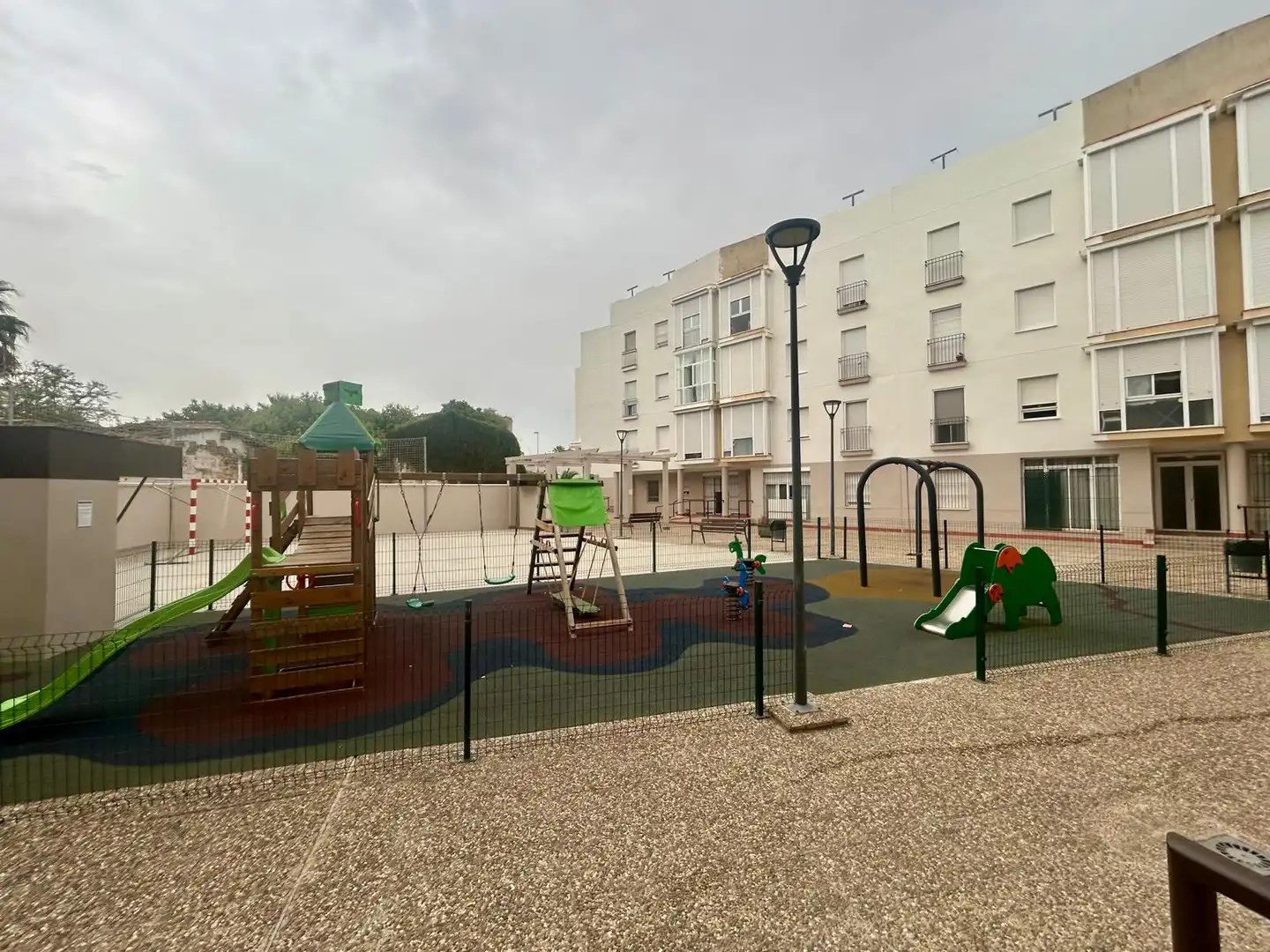 Aparcament de Pis en venda en Jerez de la Frontera amb Aire condicionat, Calefacció i Parquet