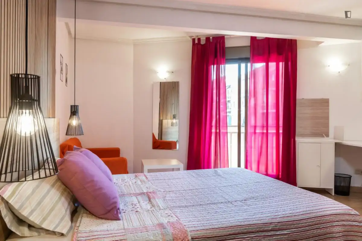 Bedroom of Apartments for share in Madrid  with Air Conditioner, Furnished and Oven