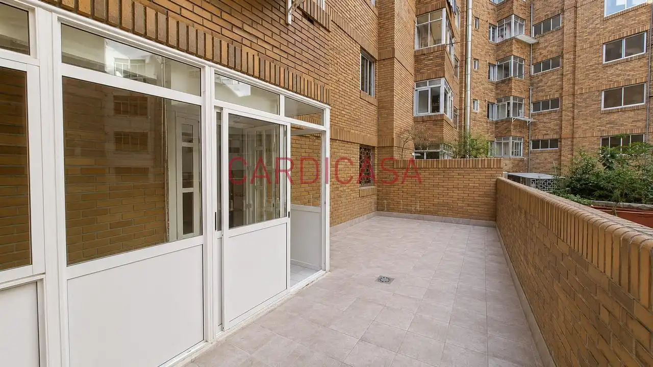 Terrace of Flat for rent in Vigo   with Heating, Parquet flooring and Terrace