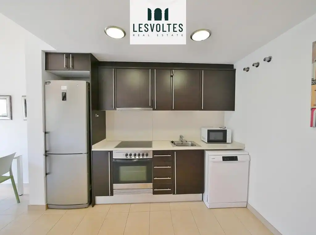 Cocina de Piso en venta en La Bisbal d'Empordà con Calefacción, Terraza y Amueblado