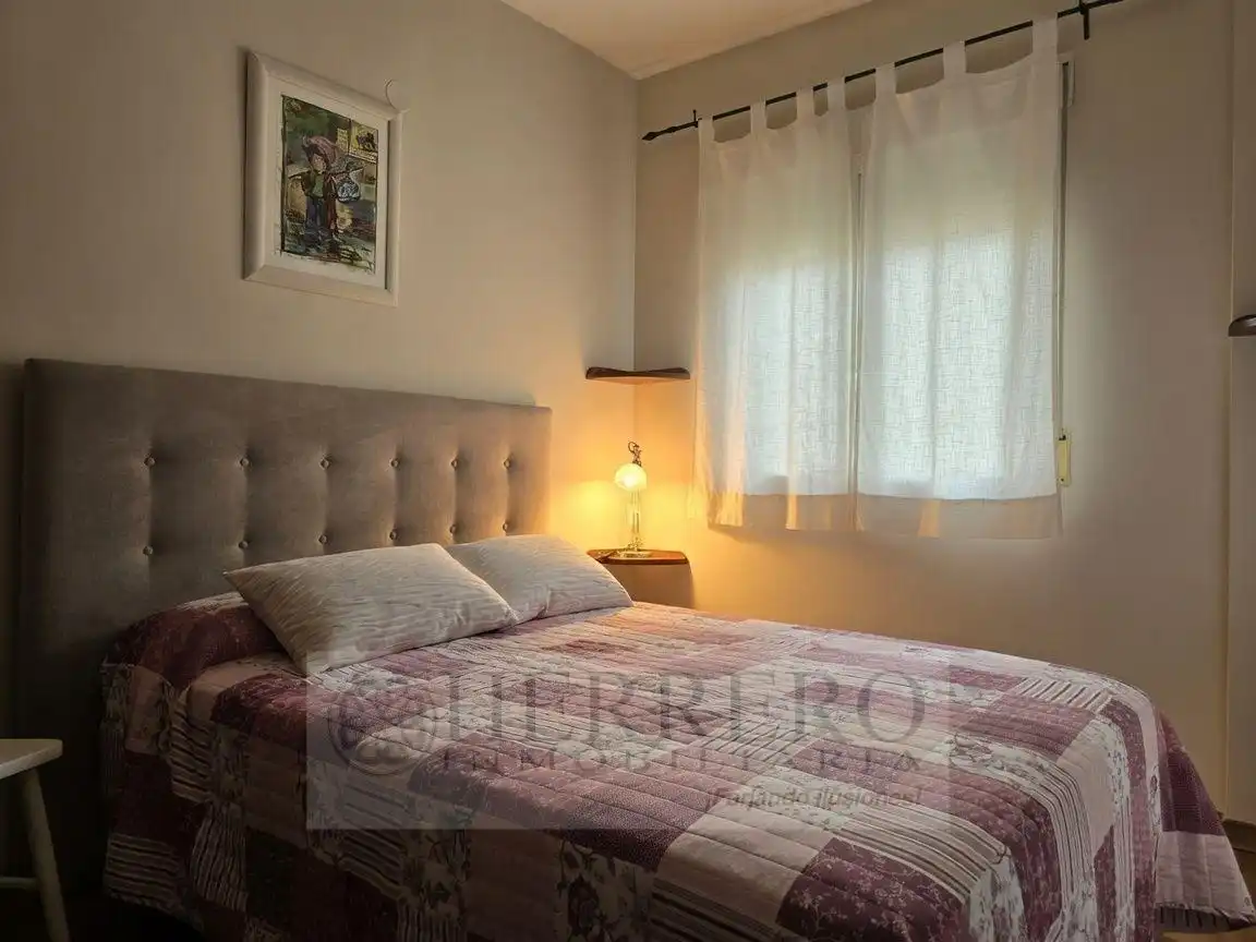Habitación de Casa adosada en venta en Gandia con Aire acondicionado, Calefacción y Jardín privado
