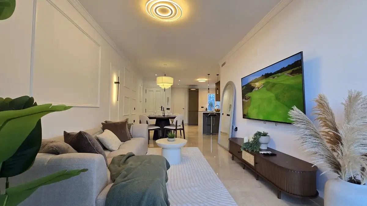 Sala d'estar de Apartament en venda en Benahavís amb Aire condicionat, Terrassa i Piscina comunitària