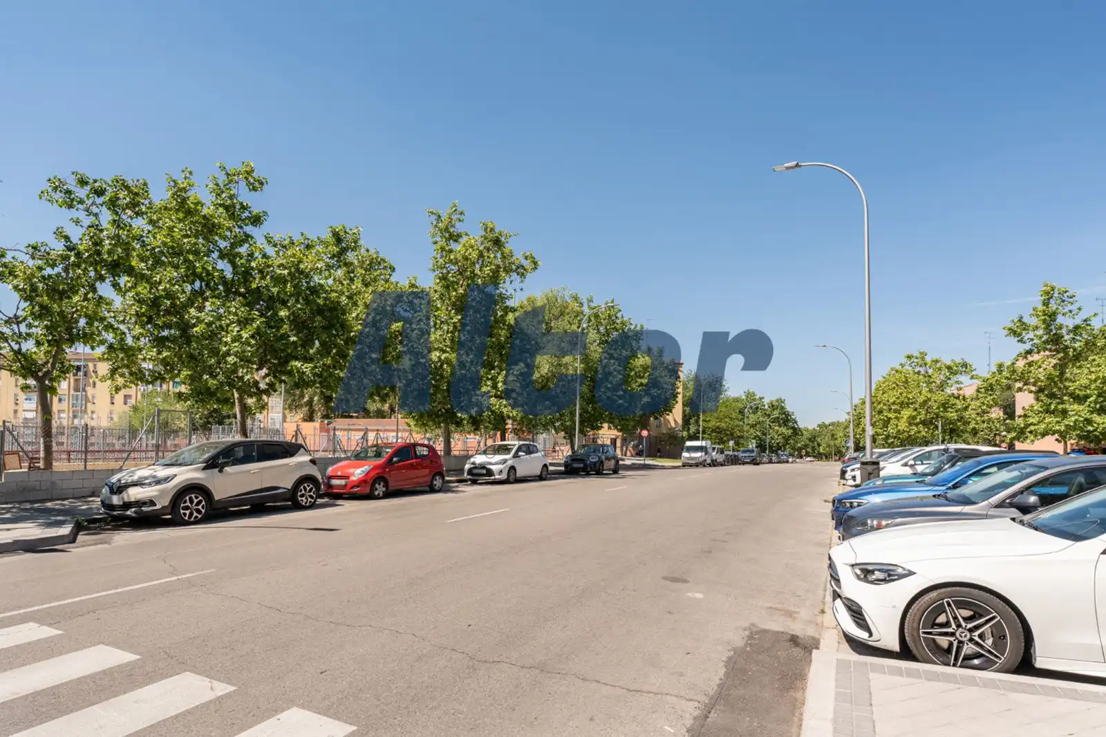 Parking de Piso en venta en Madrid con Calefacción y Amueblado