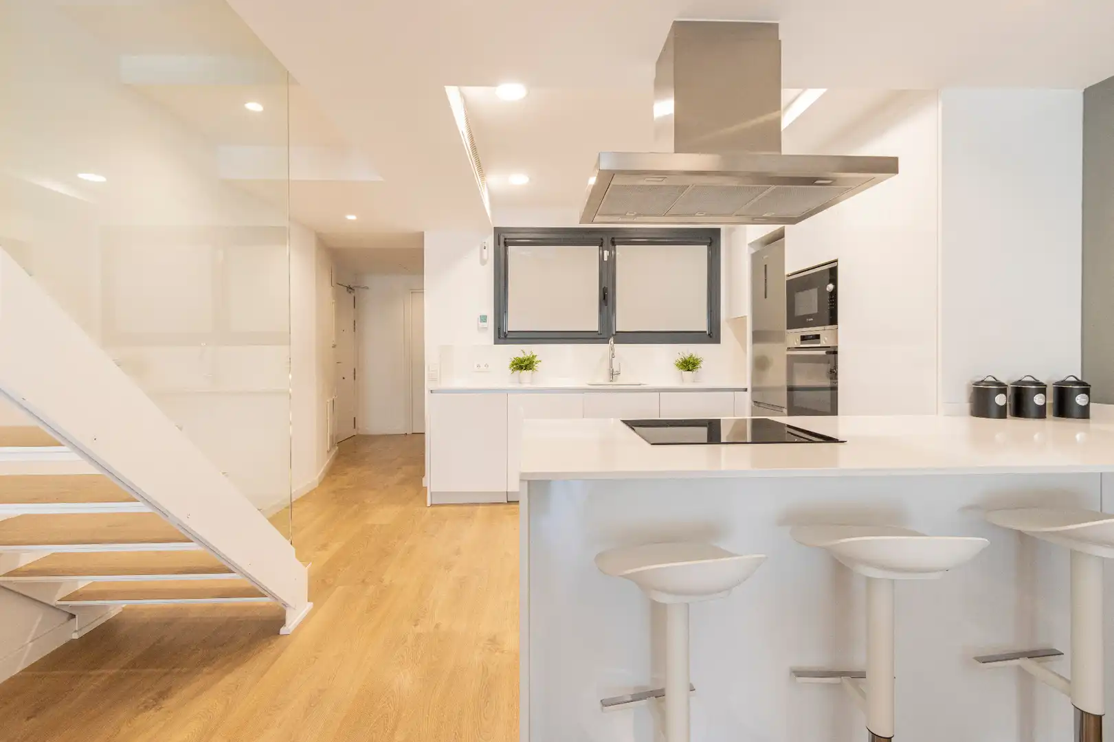 Kitchen of Duplexes for sale in Barcelona  with Air Conditioner, Heating and Parquet flooring