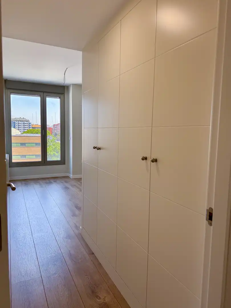 Schlafzimmer von Wohnung zum Verkauf in Valencia mit Klimaanlage, Abstellraum und Schwimmbad