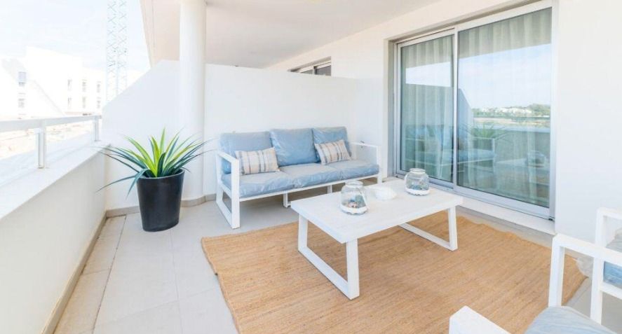 Terrassa de Apartament en venda en Estepona amb Aire condicionat, Traster i Piscina comunitària