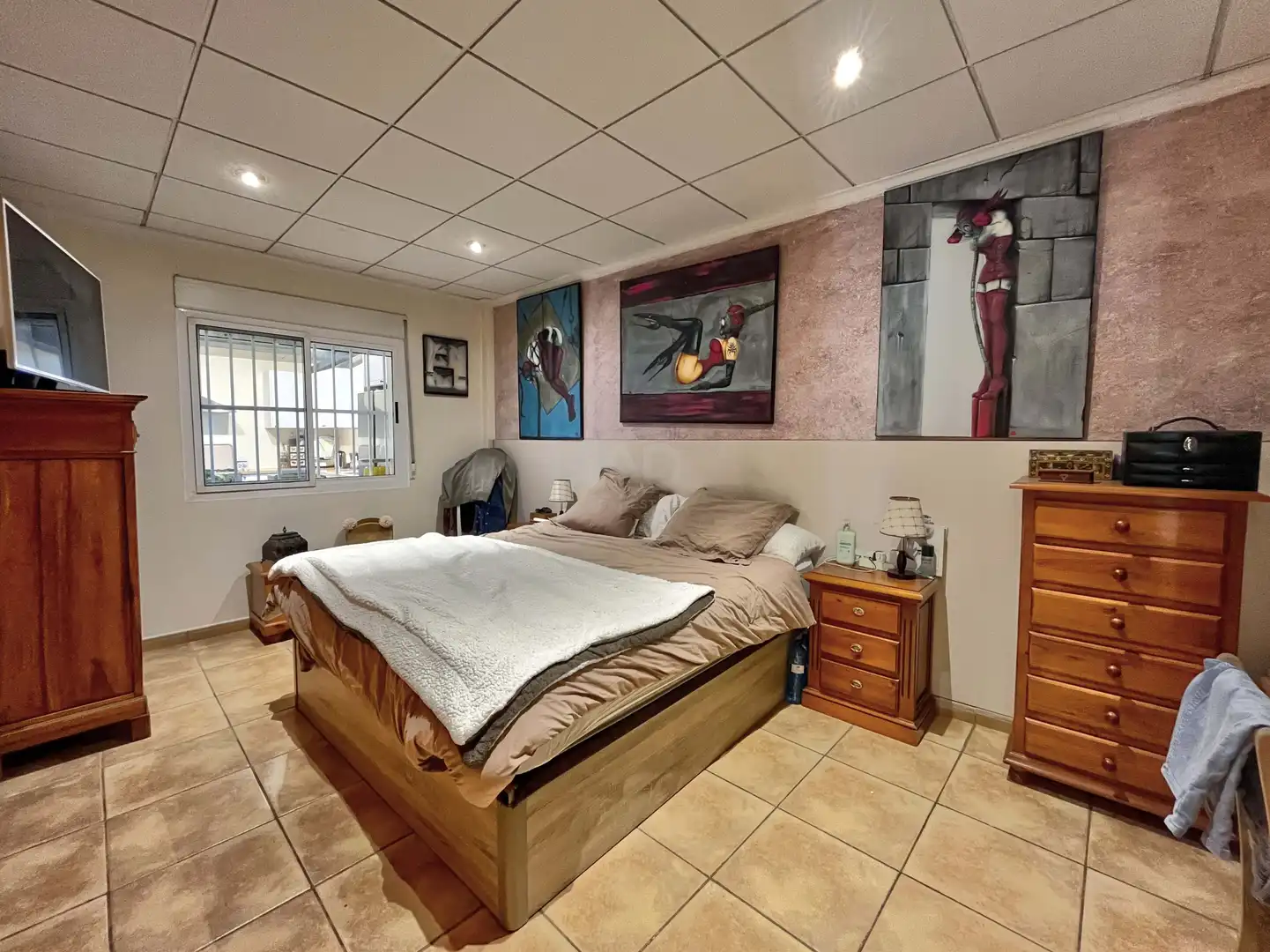 Houses for sale in Villena  with Air Conditioner, Terrace and Swimming Pool