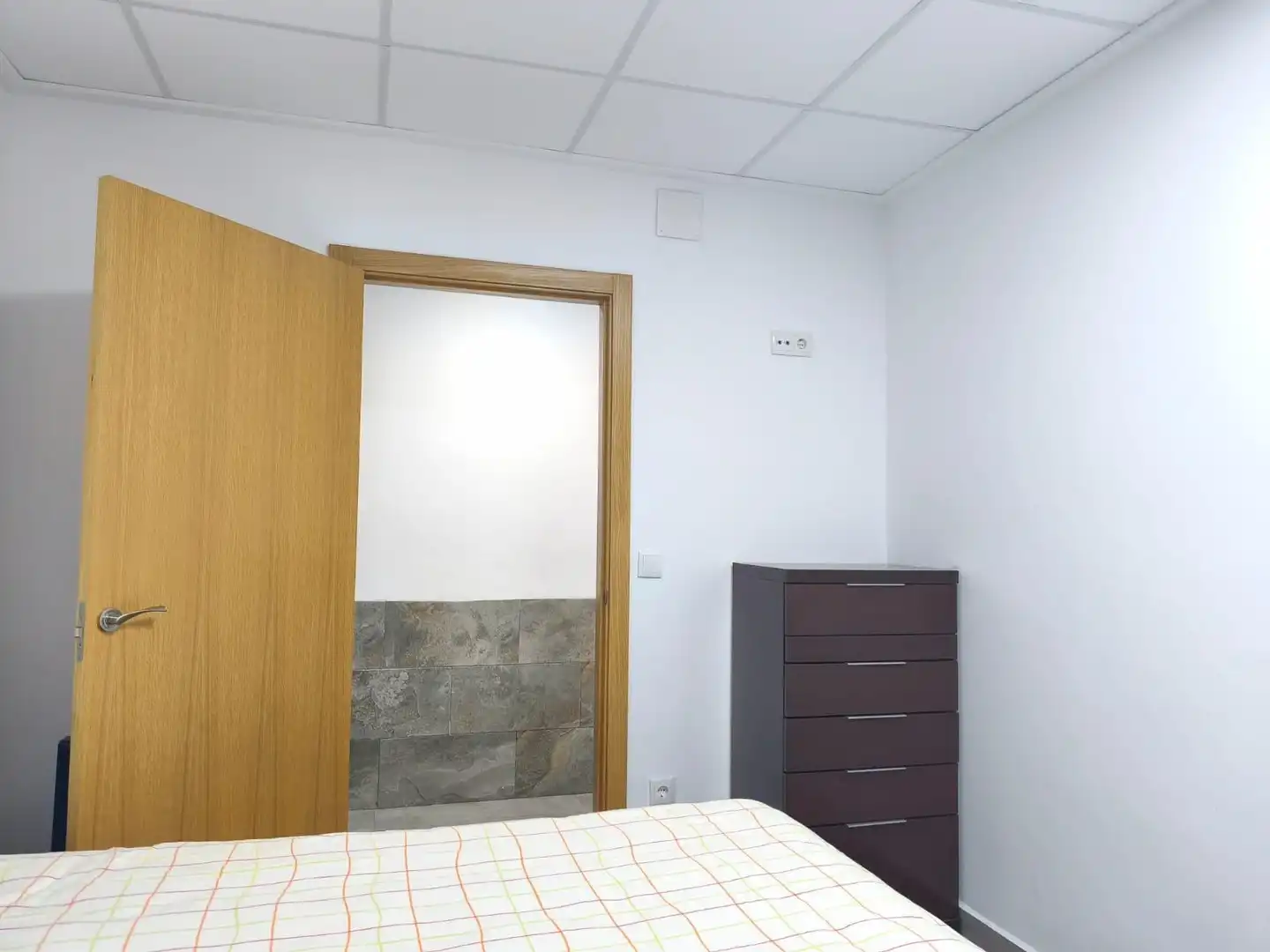 Habitación de Planta baja en venta en Elche / Elx con Amueblado
