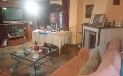 Sala d'estar de Casa o xalet en venda en Agüimes amb Terrassa i Moblat