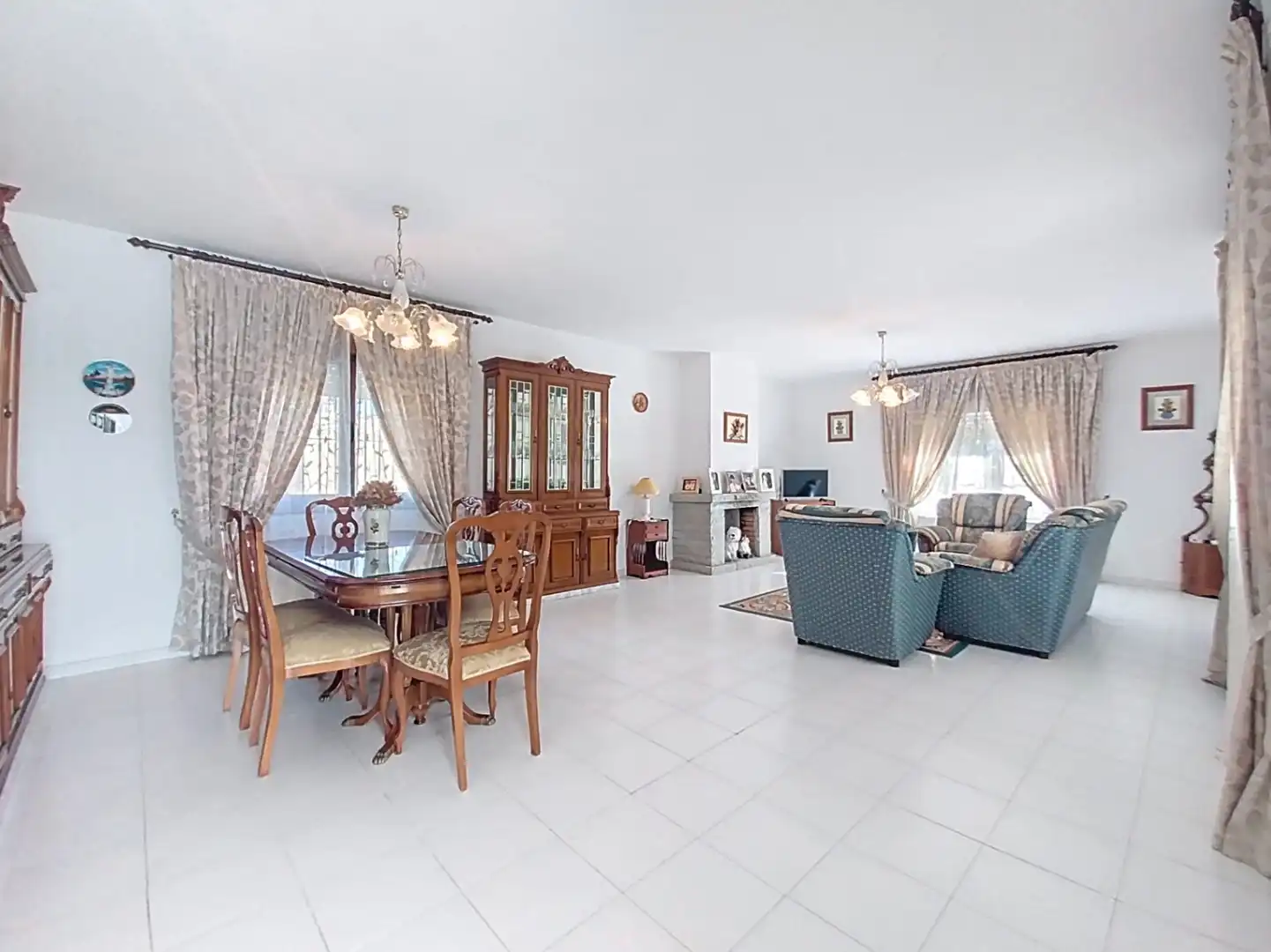 Dining room of Houses for sale in L'Alfàs del Pi  with Air Conditioner, Heating and Private garden