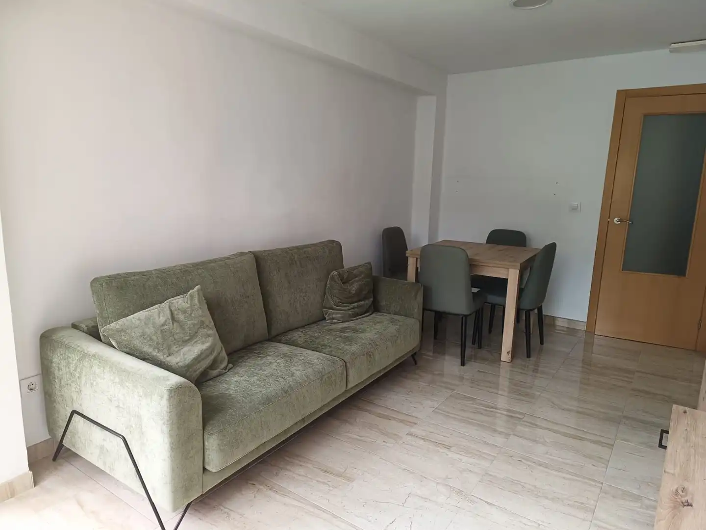Sala de estar de Piso de alquiler en Mislata con Aire acondicionado, Terraza y Amueblado