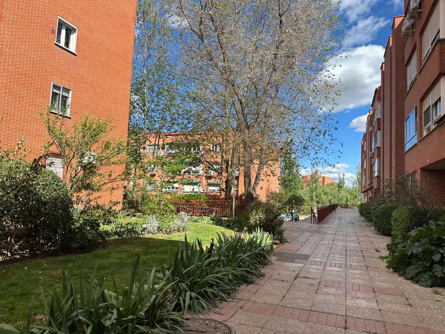 Außenansicht von Wohnung zum Verkauf in Rivas-Vaciamadrid mit Heizung und Abstellraum