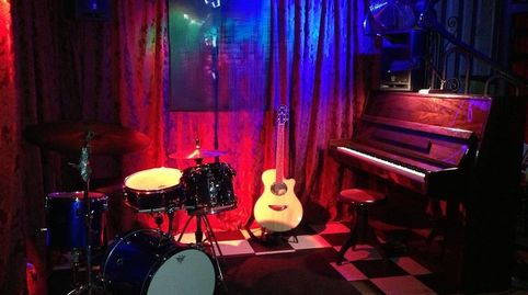 BAR MUSICAL