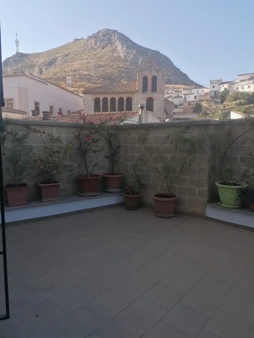 Terrasse von Einfamilien-Reihenhaus zum Verkauf in Martos mit Klimaanlage, Heizung und Terrasse
