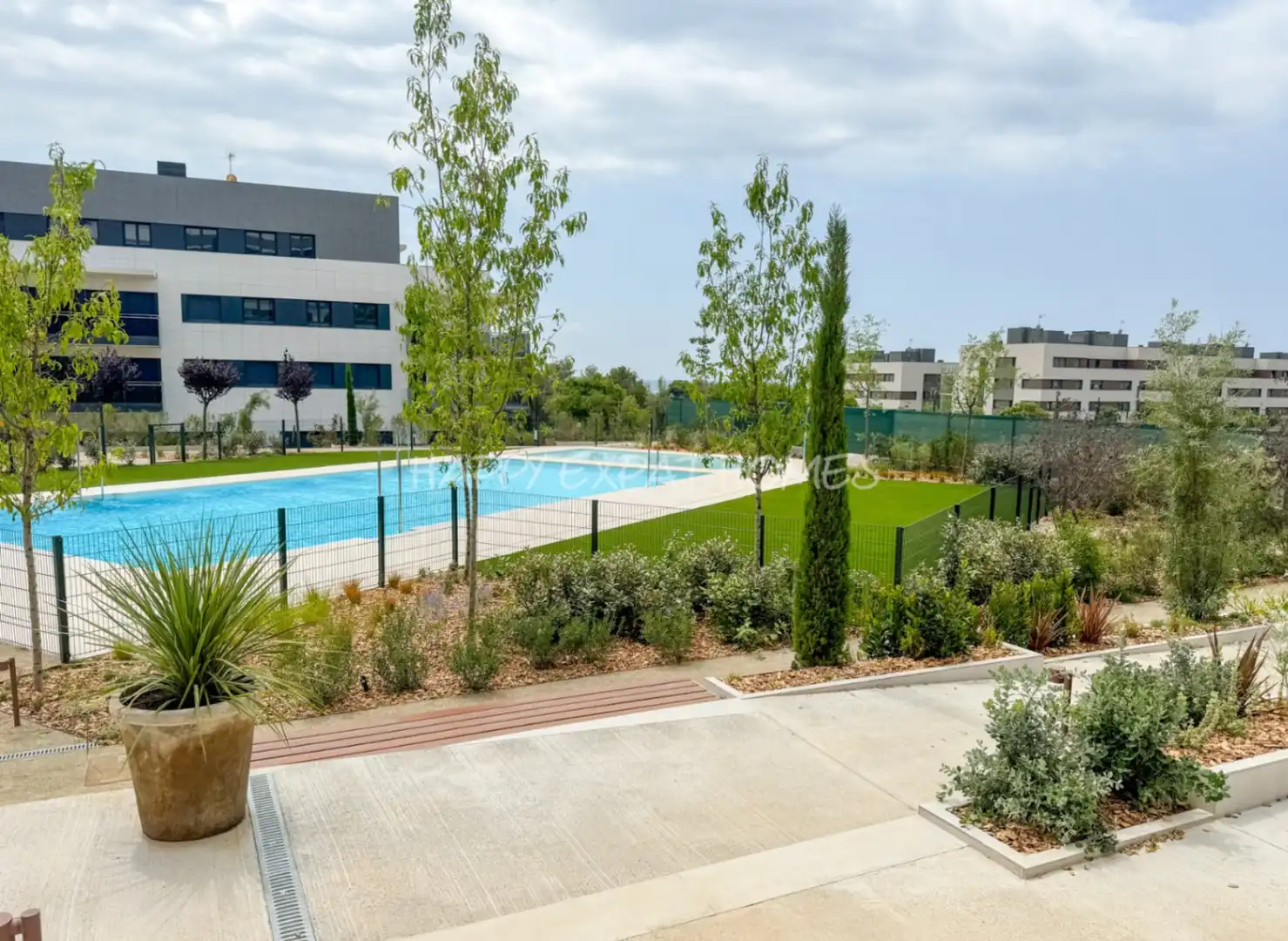 Swimming pool of Flat for sale in Sitges  with Air Conditioner, Heating and Private garden