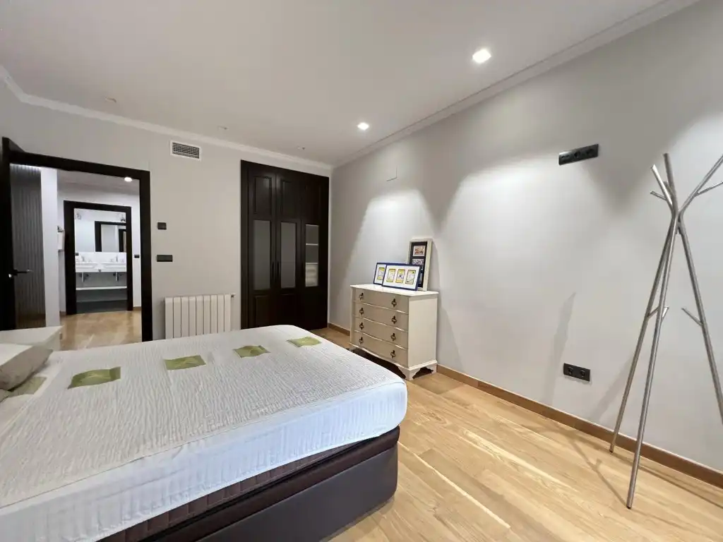 Piso con ascensor en venta en Casc Urbà, imagen 26