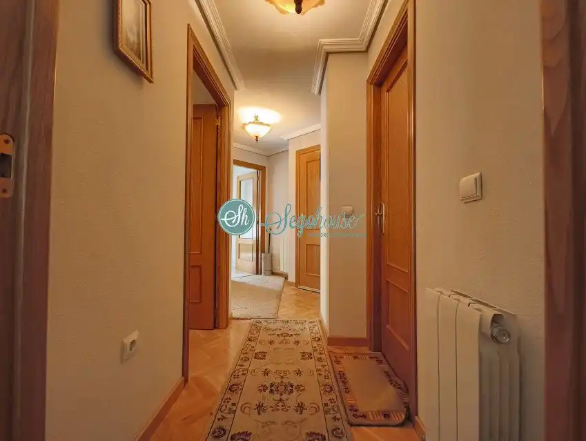 Piso de alquiler en Segovia con Calefacción, Parquet y Terraza