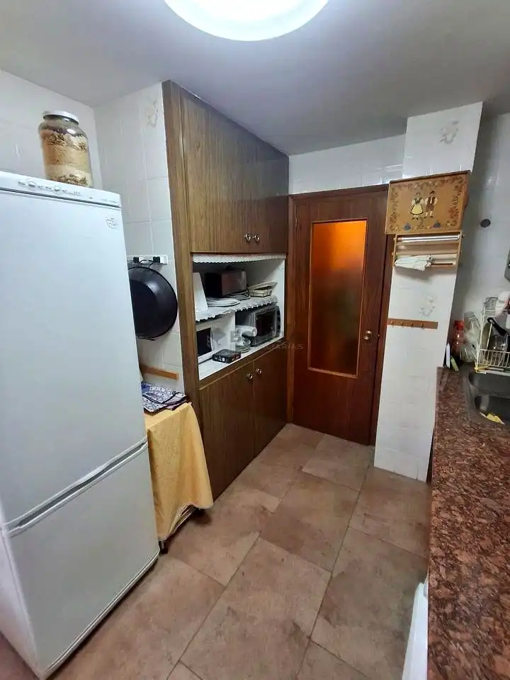 Cuina de Casa o xalet en venda en Cascante del Río amb Calefacció, Terrassa i Moblat