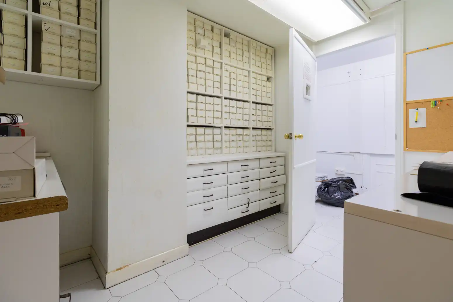 Büro zur Miete in Burlada / Burlata mit Heizung