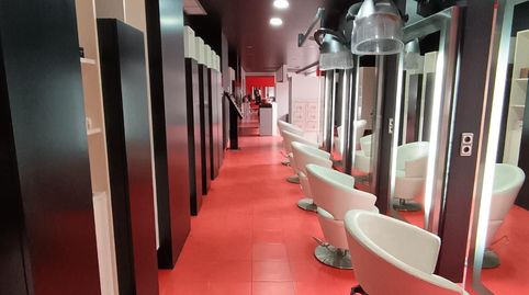 CENTRO DE PELUQUERÍA EN ALQUILER CON TRASPASO EN CALELLA  LOCAL DE 150m2 EN ZONA MUY CERCANA AL CENTRO