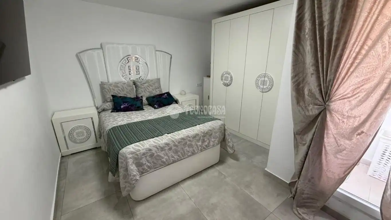 Semi-detached house with terrace for sale in Santa Isabel, imagen 13