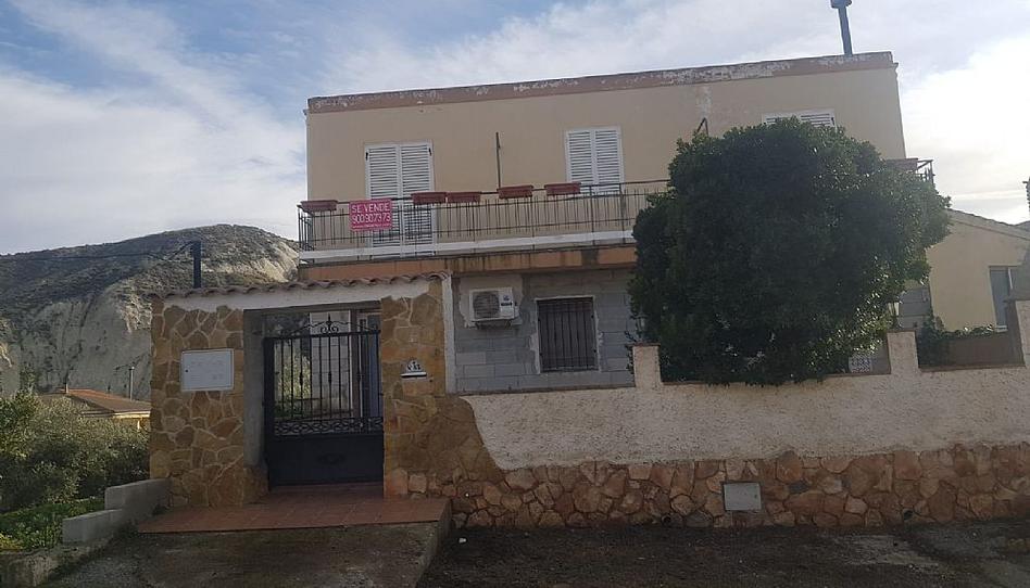 Foto 1 de Casa o xalet en venda a Carretera de Huesa, Hinojares, Jaén