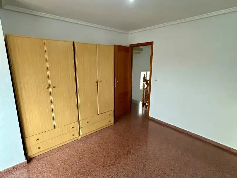Habitación de Dúplex en venta en Aspe con Aire acondicionado, Trastero y Balcón
