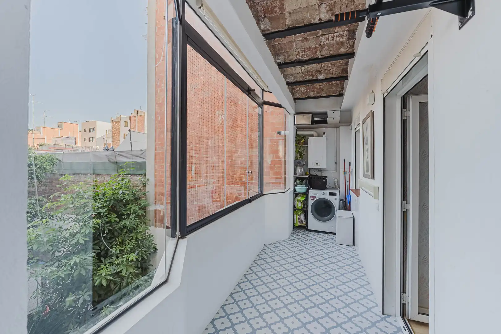 Appartamento con terrazza in vendita a Carrer de Besalú, imagen 41