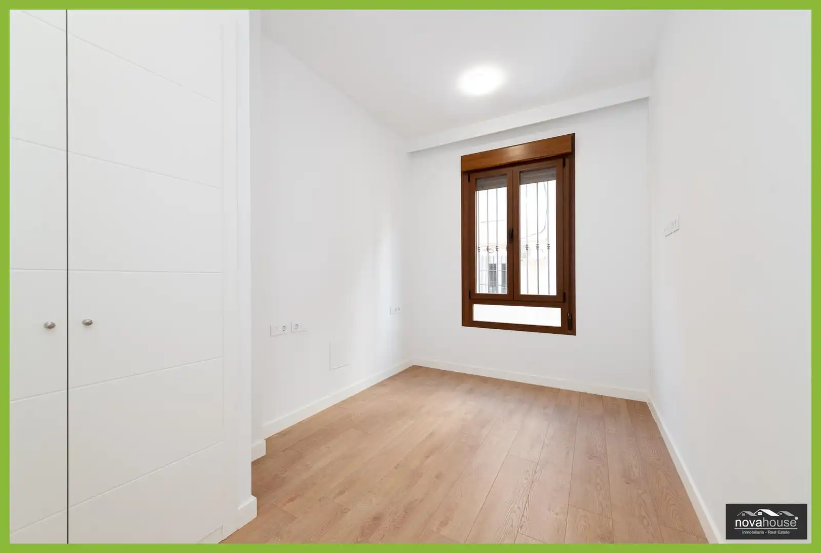 Habitación de Piso en venta en Málaga con Aire acondicionado y Calefacción
