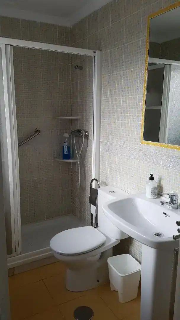 Bathroom of Flat for rent in Rota  with Air Conditioner and Furnished