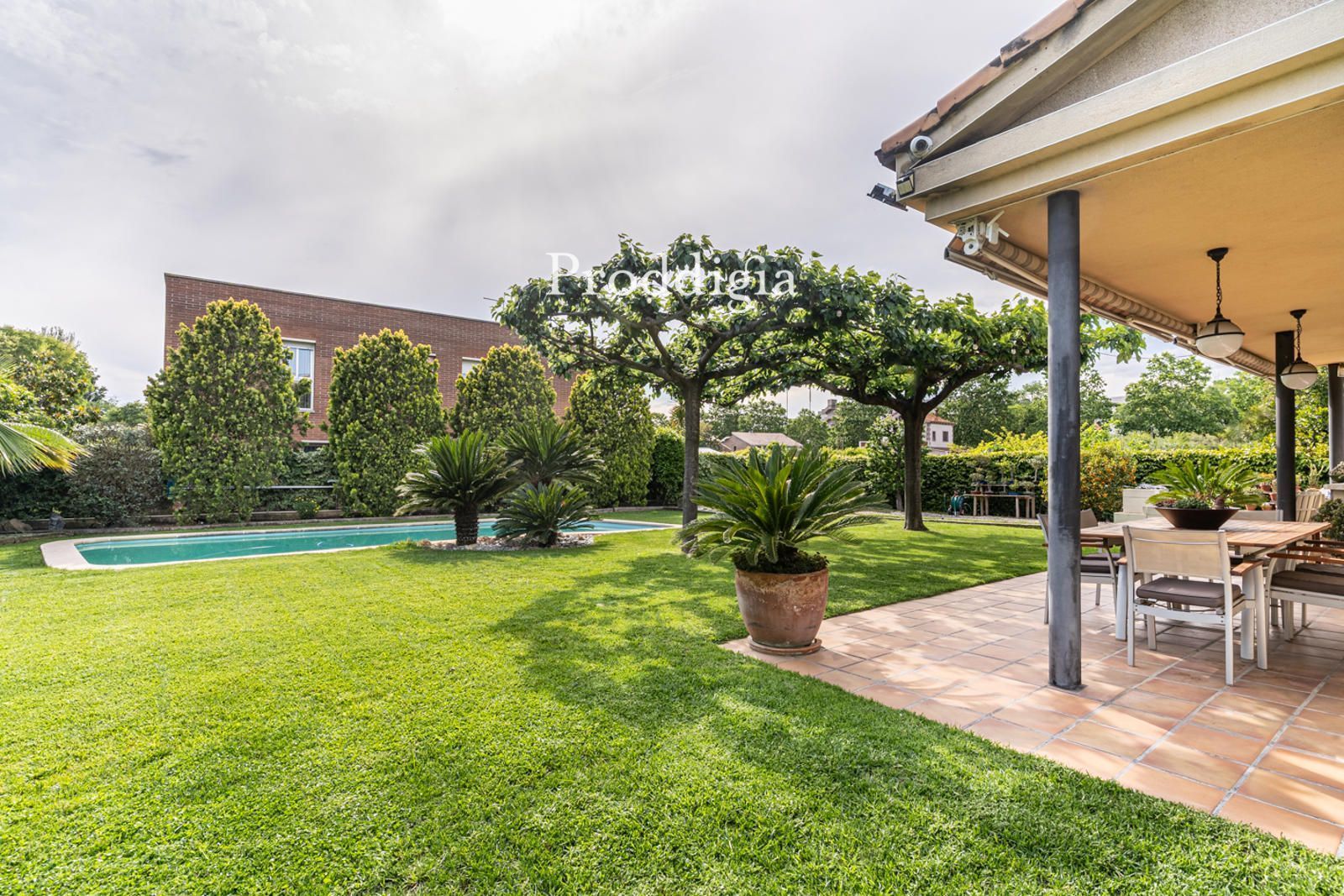 Jardí de Casa o xalet en venda en Sant Cugat del Vallès amb Aire condicionat, Calefacció i Traster