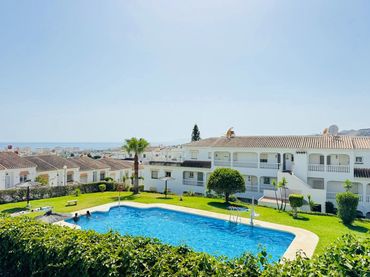 Apartamento con piscina en venta en Torrox Park