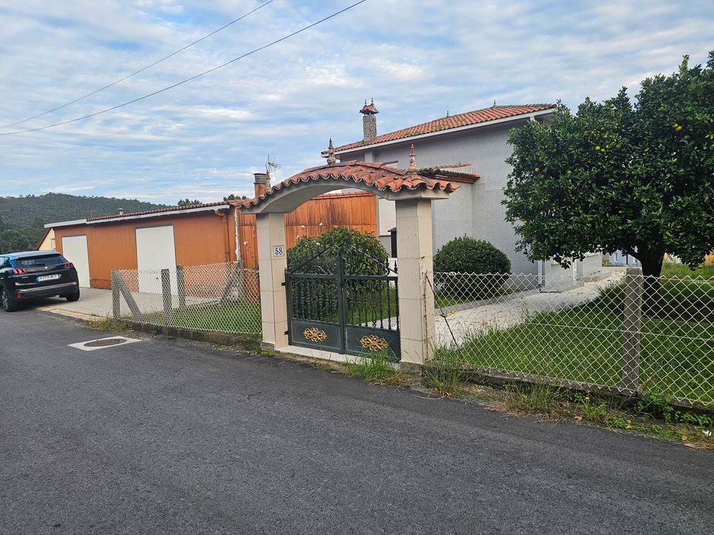 Exterior view of House or chalet for sale in Rianxo  with Heating, Private garden and Parquet flooring