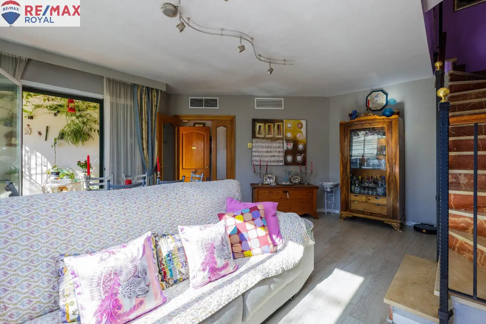 Casa adosada en venda a L'Olivera, Nord