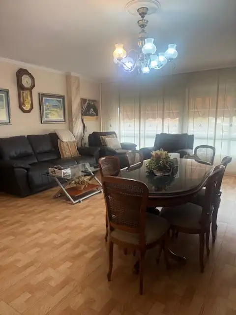 Sala de estar de Piso en venta en Sabadell con Calefacción, Trastero y Amueblado