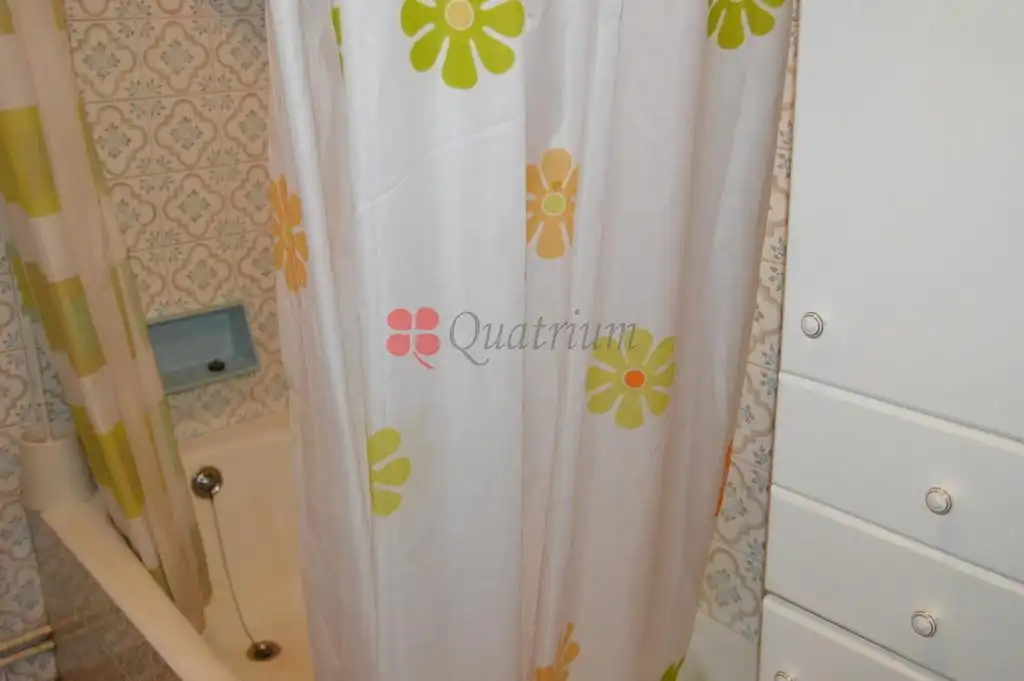 Baño de Piso de alquiler en Santiago de Compostela 
