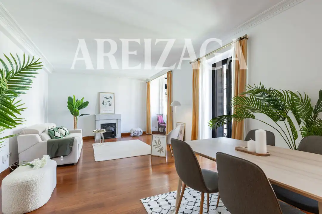 Sala de estar de Piso en venta en Gros