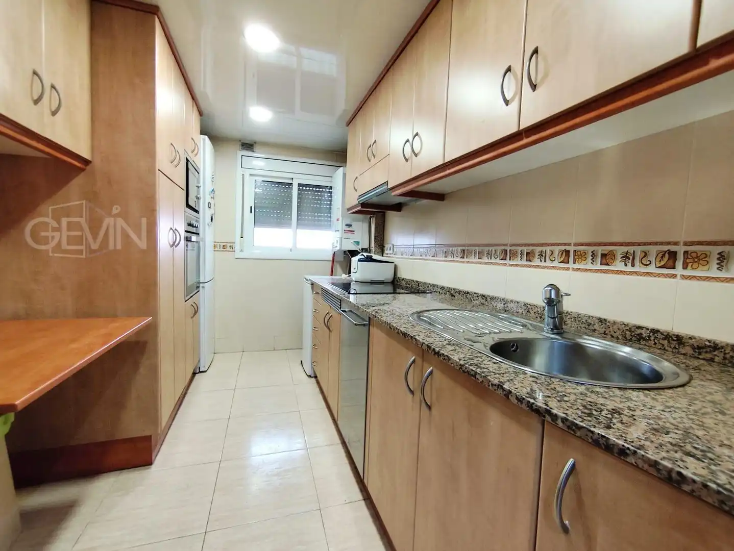 Cocina de Piso en venta en Santa Perpètua de Mogoda con Aire acondicionado, Calefacción y Trastero