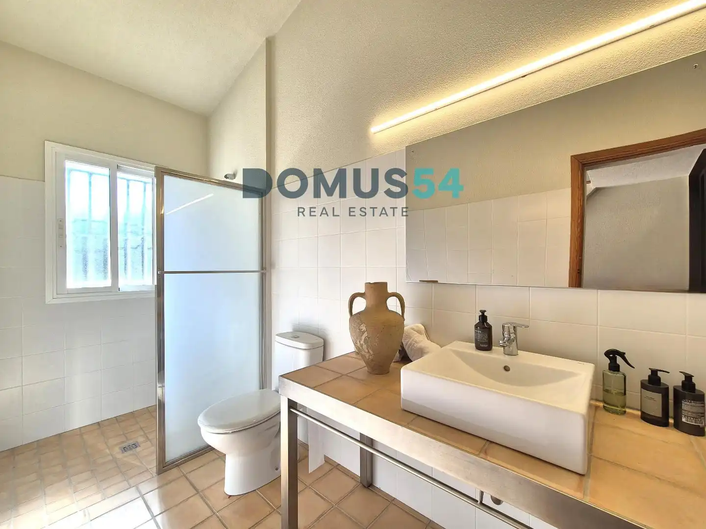 Baño de Finca rústica de alquiler en Petra con Aire acondicionado, Terraza y Piscina